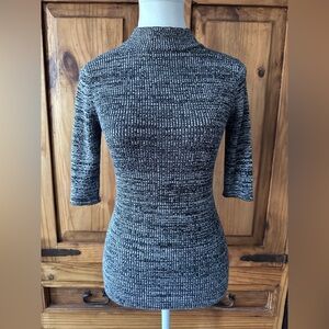 Ribbed Knit Marled Black & White Mock Neck Short Sleeve Sweater - M